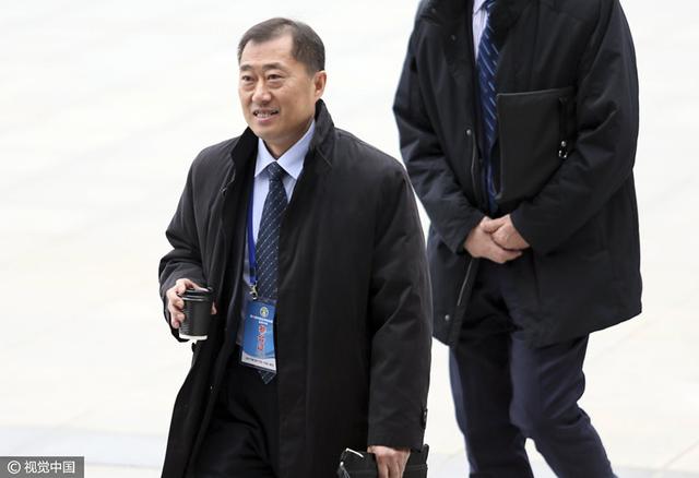 李牧时指出，随着全球游客涌入新疆，喀什古城成为备受瞩目的旅游目的地，百姓的自信心显著提升。